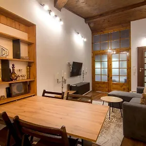 retro-apartment-11.plovdiv-hotels.com/